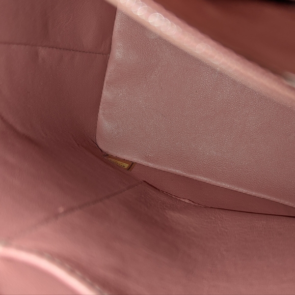 Chanel Tote - Picture 2 of 6